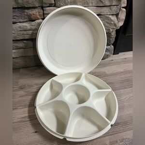 Vintage Tupperware veggie container